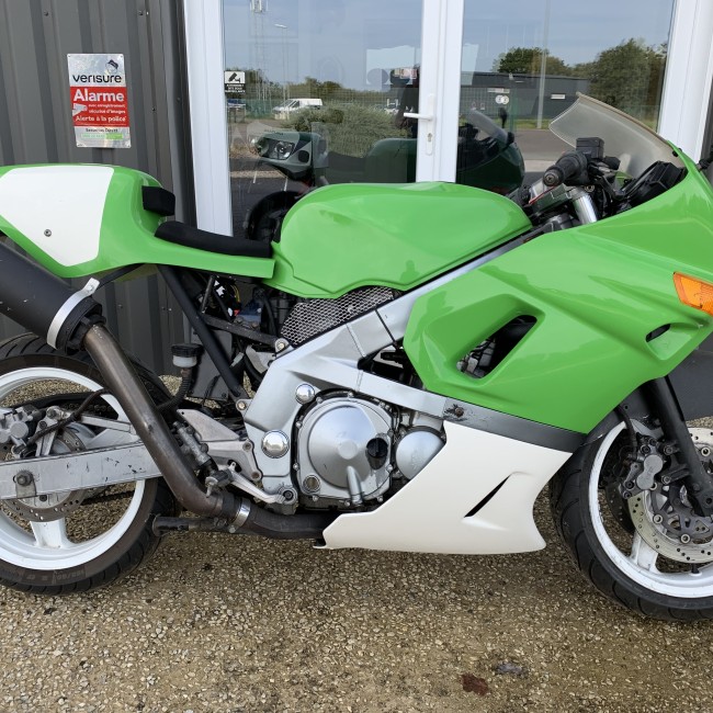 Kawasaki 600 ZZR
