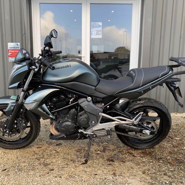 Kawasaki ER6 N