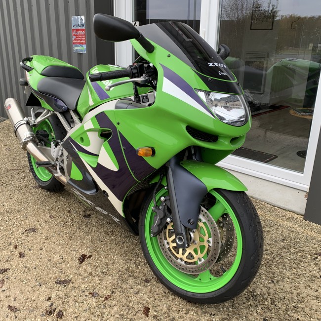 Kawasaki ZX6R