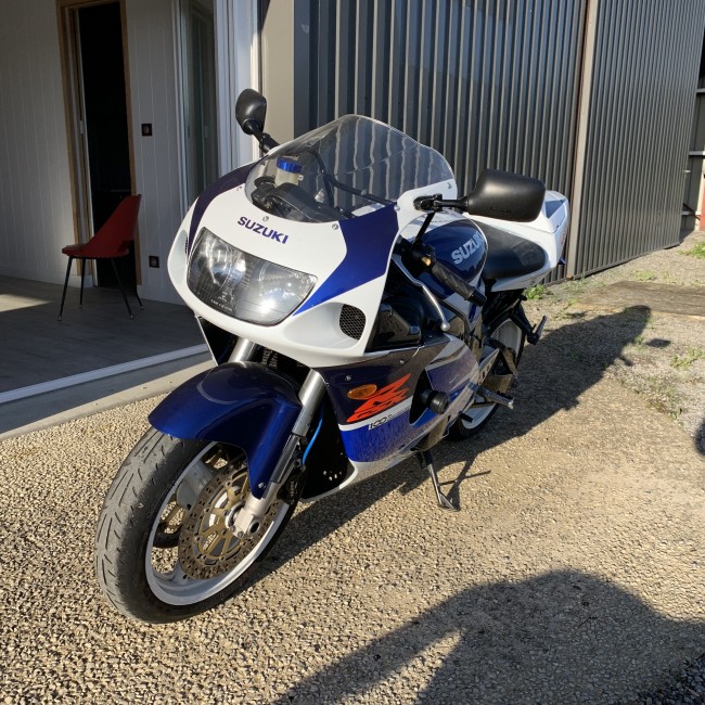 Suzuki 750 GSXR SRAD