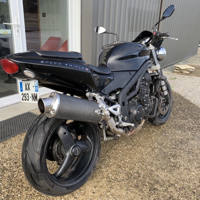 Triumph 955I Speed triple