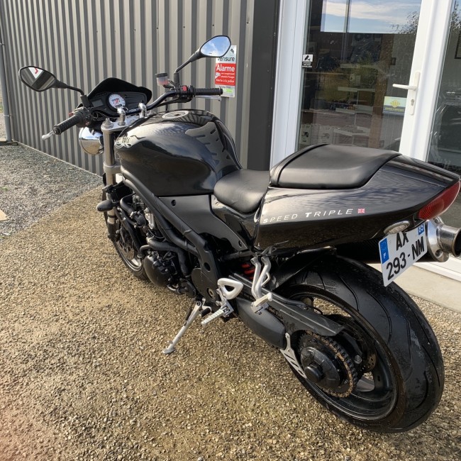 Triumph 955I Speed triple