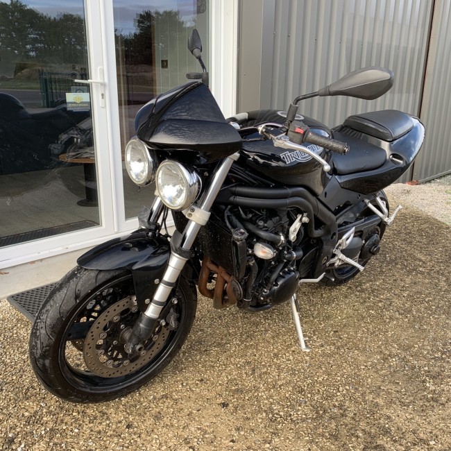 Triumph 955I Speed triple