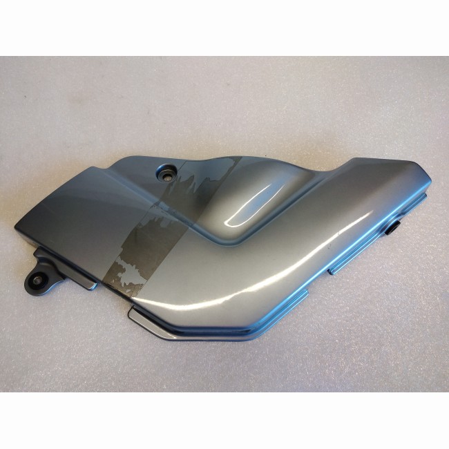 Cache cadre gauche Suzuki 750 GSXR W