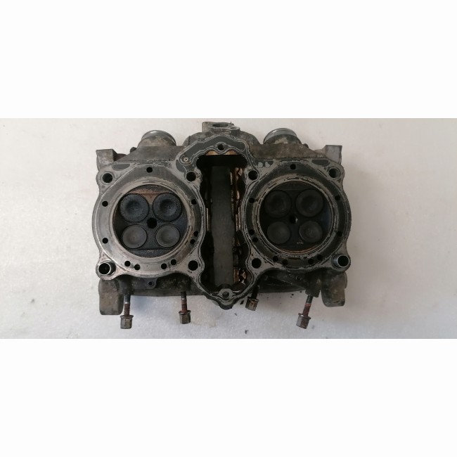 Culasse Honda 750 VFR RC36