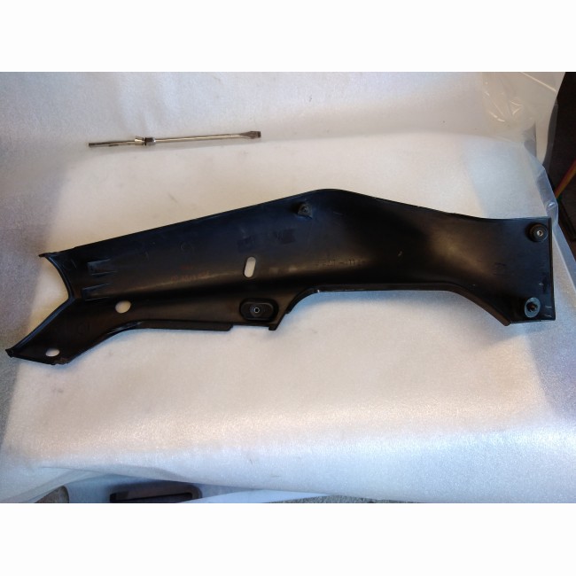 Flanc arrière droit Suzuki 750 GSXR
