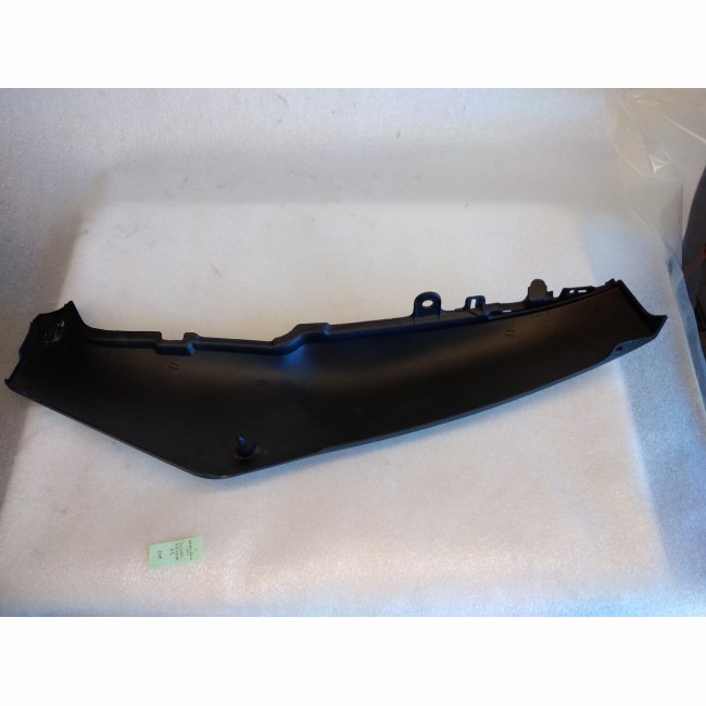 Flanc arrière droit Suzuki 750 GSXR