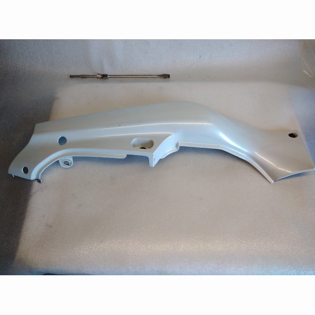 Flanc arrière gauche Suzuki 750 GSXR