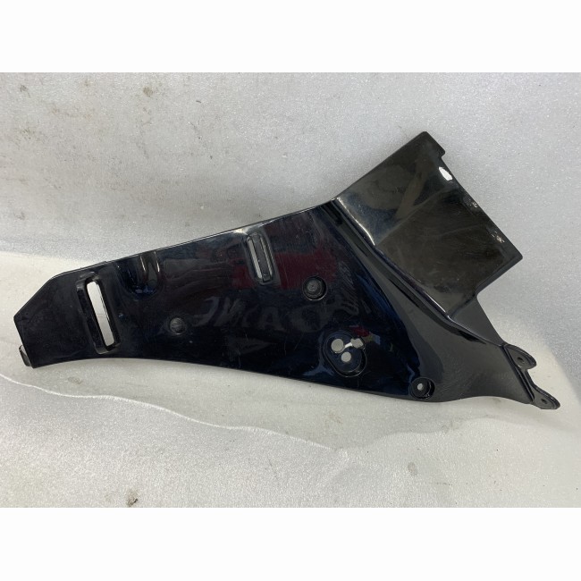 Intérieur de flanc avant gauche Honda 900 CBR