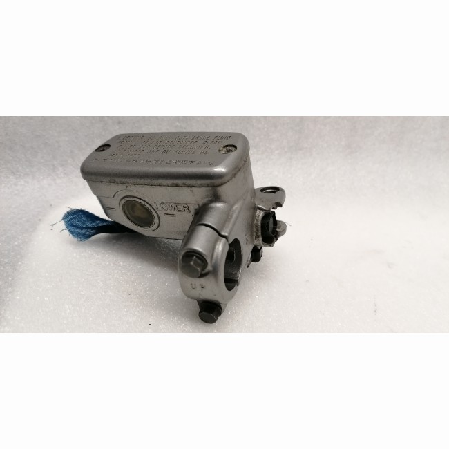 Maitre cylindre de frein avant Honda 750 VFR RC36
