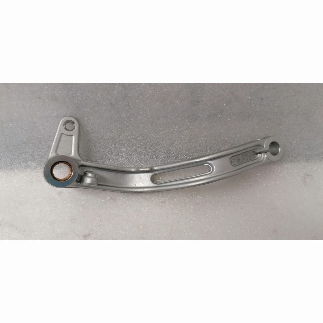 Pédale de frein arrière GU06677000 pour Moto-Guzzi 850-1100-1200 griso 05-,  1200 stelvio 08-, 940 be - Pièces Freinage sur La Bécanerie