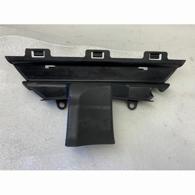Plastique maintien pare chaleur Honda 900 CBR