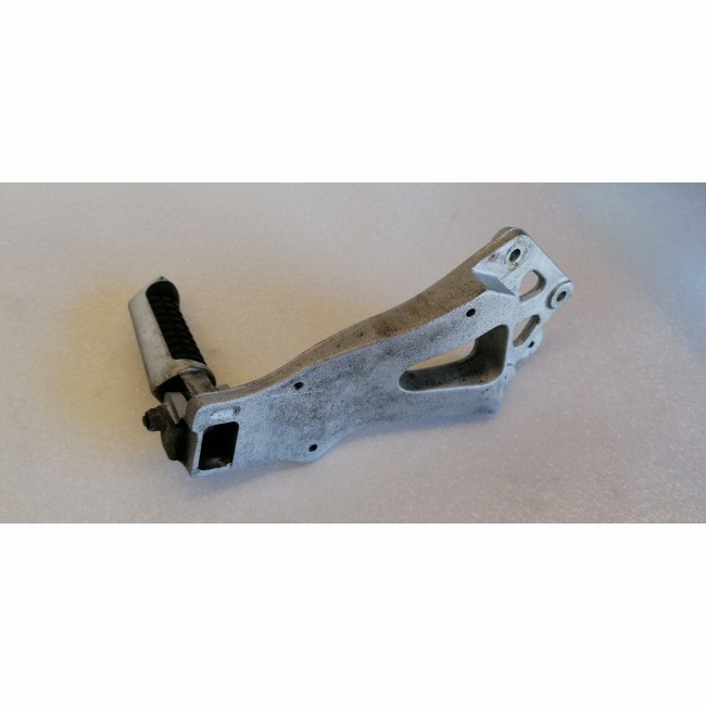 Platine passager gauche Suzuki 1100 GSXR