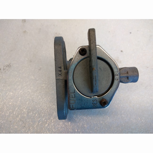 Robinet essence Kawasaki 900 GPZ/Ninja