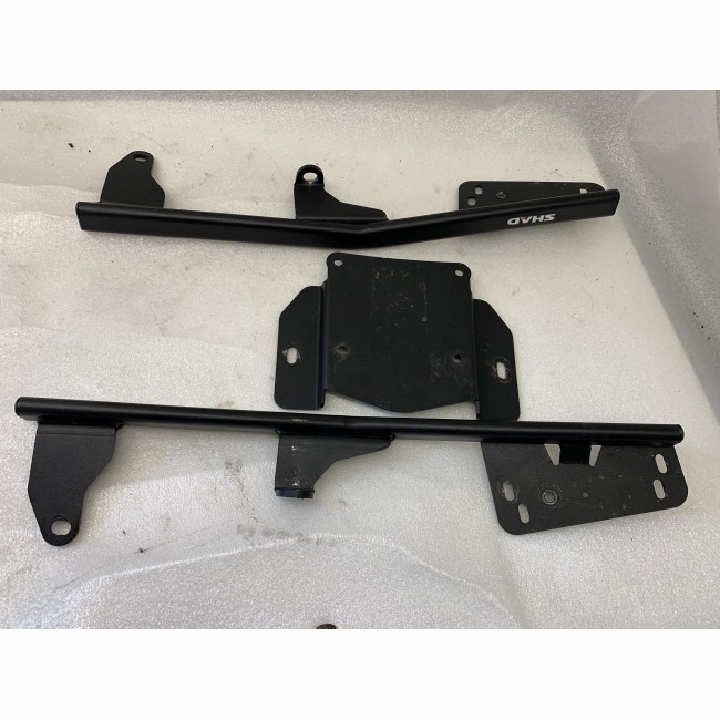 Support de top case SHAD Honda CB 600 HORNET