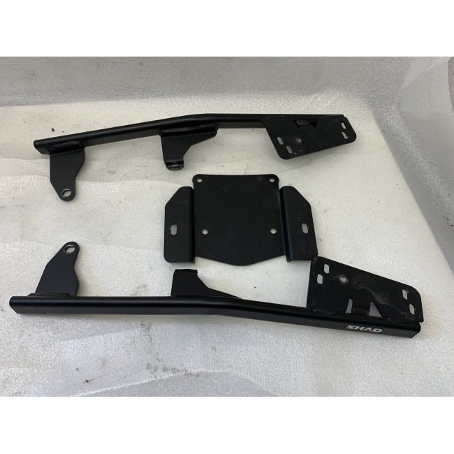Support de top case SHAD Honda CB 600 HORNET
